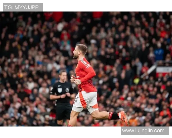 曼晚：曼联正在重视德国16岁中场艾希霍恩，转会费为2000万欧